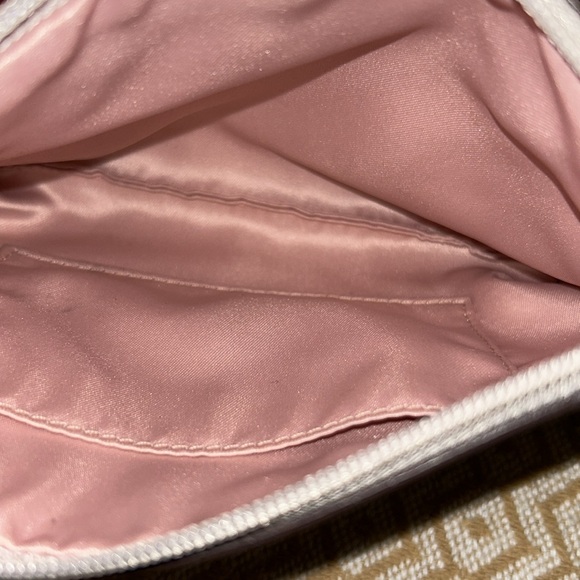 Tan coach wristlet. Very good condition. - Picture 5 of 6